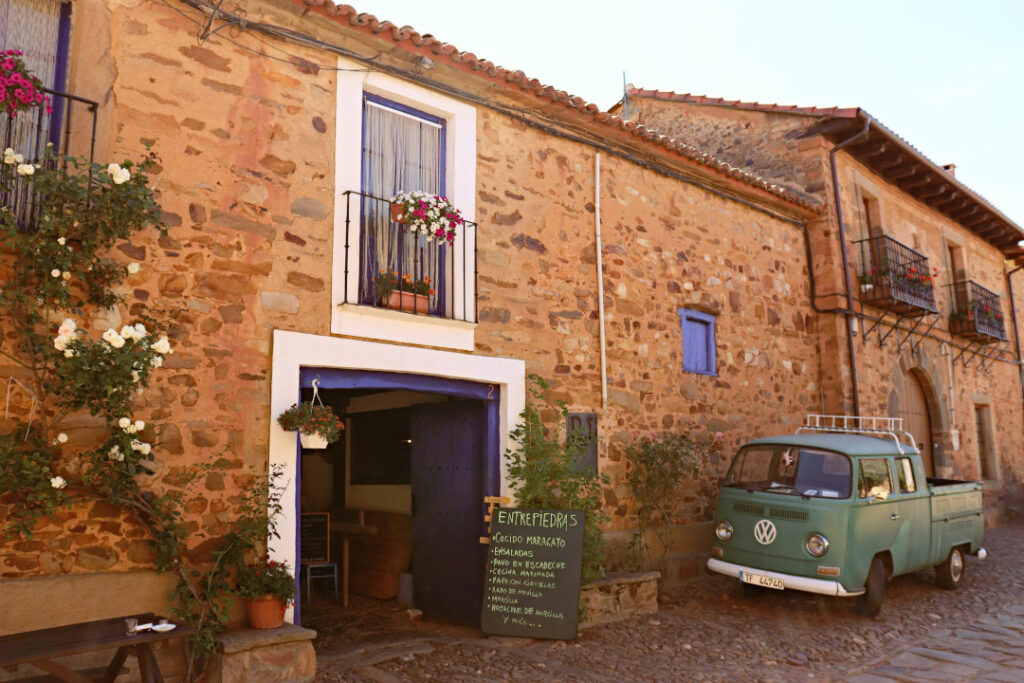Entrepiedras in Castrillo de los Polvazares