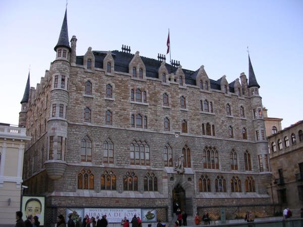 Botines House by Gaudí Leon